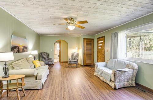 Davisville House | Stay & Play: West Virginia Country Home!
