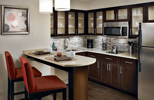 McLean Hotel | Staybridge Suites Tysons - McLean by IHG