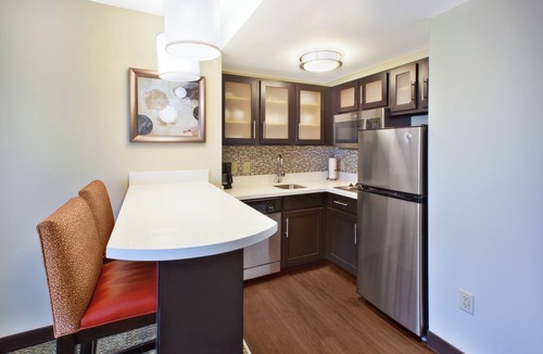 Mayfield Heights Hotel | Staybridge Suites Cleveland Mayfield Heights Beachwood by IHG