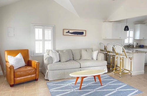 Minot House | Steps to Beach - Walk to Surfside & Minot Beach!