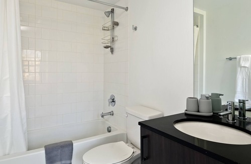 Midtown - Westport Apartment | Steps to Shops, Eats | Easy Access + W&D | Zencity