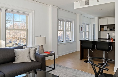 Midtown - Westport Apartment | Steps to Shops, Eats | Easy Access + W&D | Zencity