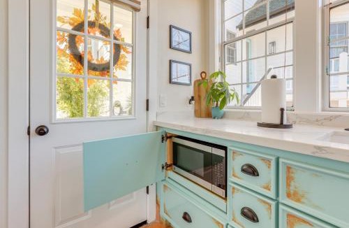 Sutter Creek House | Steps to Sutter Creek: Chic Wine Country Cottage
