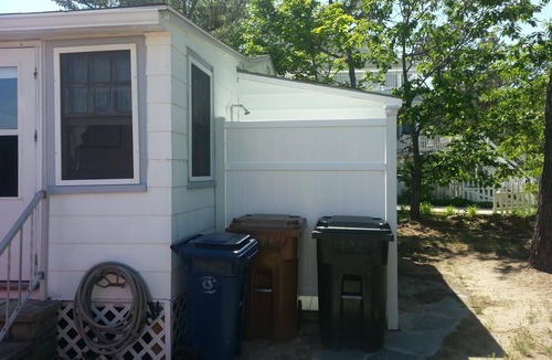 Camp Ellis Cottage | Steps to the beach with beautiful ocean and lighthouse views from the yard