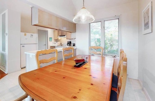 Bethany Beach House | Stewards Watch ownhouse close to the ccean w/shared pool, free WiFi, private W/D