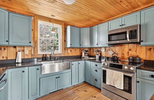Sebascodegan Island Cottage | Stillhouse: Serene sanctuary in coastal Maine