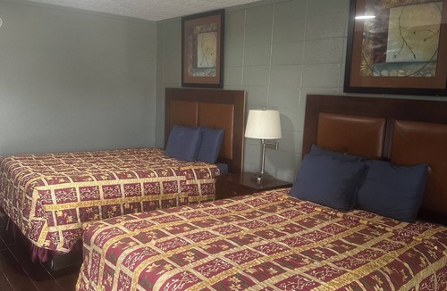 Siloam Springs Hotel | Stone Inn Motel