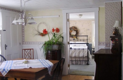 Williamstown Cottage | Stonecutter's Cottage In Secluded Country Setting at Head of Williamstown Gulf