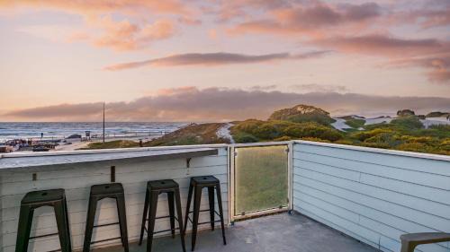 Oceano House | Strand Way A B by AvantStay
