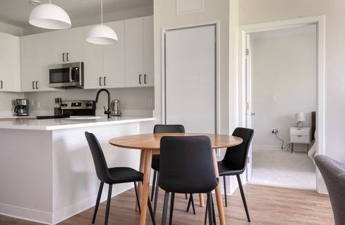 Lower Washington - Mount Hope Apartment | Striking Roslindale 2BR w/Fitness & Laundry, walk to T, by Blueground