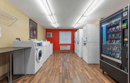 Amherst Hotel | Studio 6 Corporate Extended Stay Buffalo Amherst NY