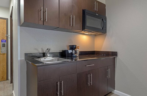 Plano Hotel | Studio 6 Plano, TX