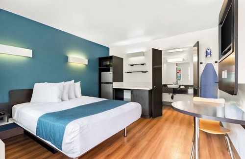Carpinteria Hotel | Studio 6 Suites Carpinteria, CA–Santa Barbara - South