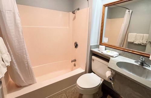 Tiffin Hotel | Studio 6 Suites – Tiffin, Oh