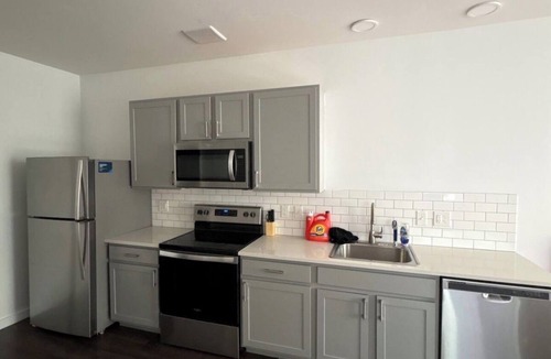 Hough Apartment | Studio apartment in Cleveland, Ohio with easy city access