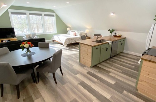 Freeport Apartment | Studio Apartment in Freeport