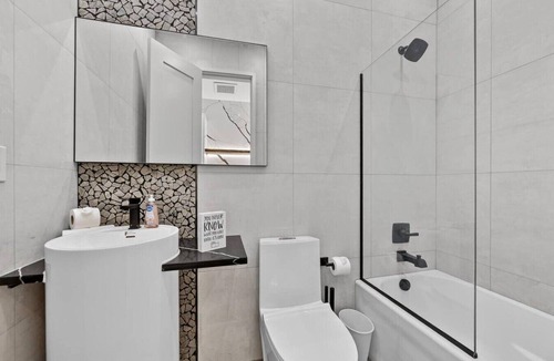 Monroe Apartment | Studio Retreat | Near Woodbury Commons & Legoland