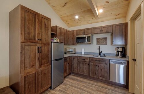 Sunapee Hotel | Studio Suite #3 at The Lodge | Minutes from Sunapee Harbor & Mount Sunapee