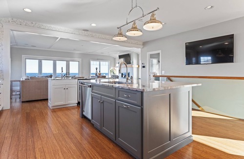 Seabrook House | Stunning 4 bedroom 4.5 bath house right on the sand at Seabrook Beach