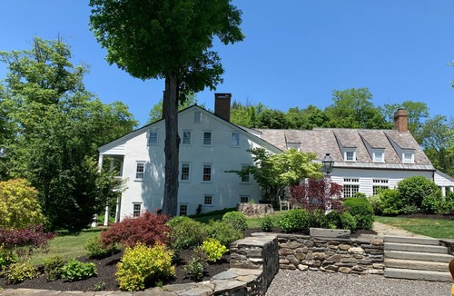 Staatsburg House | Stunning, 8 Bedroom Estate & Retreat. Historic Elegance with Designer Interiors
