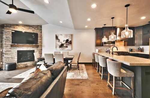 Park City House | Stunning Black Rock Ridge Retreat - Private hot tub - Close to PC skiing