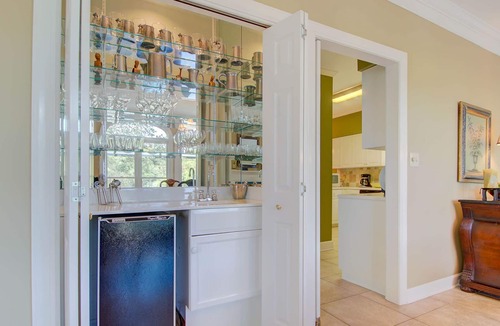 Debordieu Colony Villa | Stunning Marsh Lake Villa Perfect for Entertaining Sue's Way