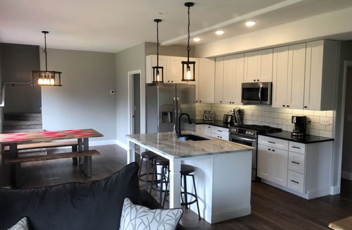 Alyeska House | Stunning New Girdwood Home Minutes from Alyeska