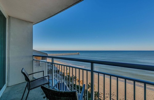 Downtown Myrtle Beach Condo | Stunning Oceanfront King Suite at Oceans One Resort 8th Floor