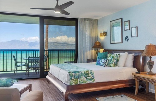 Honokowai Apartment | Stunning Oceanfront Luxury