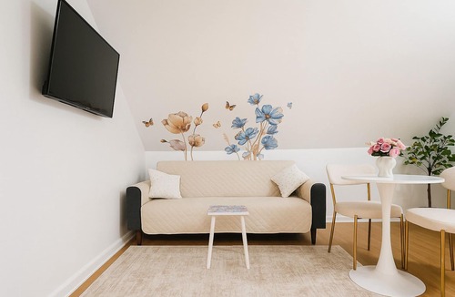 Mineola Apartment | Stylish 1BR Apartment in Mineola w/Kitchenette & Private Entry