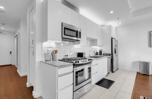Downtown Tulsa Apartment | Stylish 1BR Retreat + Gym Near Downtown Tulsa