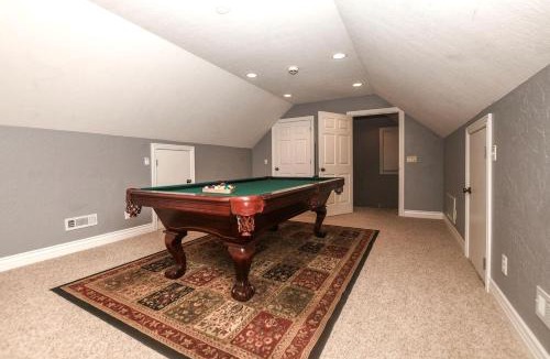 Siloam Springs House | Stylish Comfort Haven with Game Room & Covered Patio in Siloam Springs, Arkansas