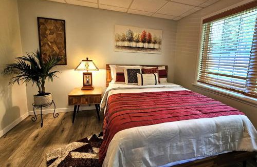 Old Town Apartment | Stylish Guest Suite - Close to Orono and Bangor!