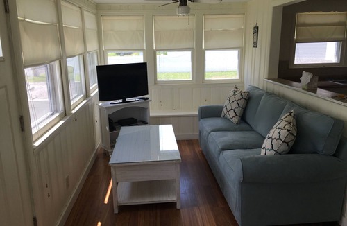 Old Saybrook Cottage | Summer Cottage with Water Views at Great Hammock Beach in Old Saybrook