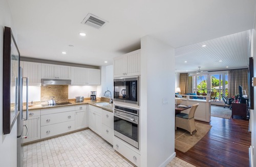 Kahuku Villa | SUMMER REDUCED! Villa 208 Ocean View Turtle Bay