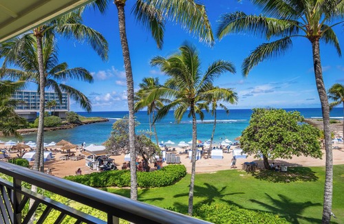 Kahuku Apartment | SUMMER REDUCED! Villa 302, King bed, Penthouse Lvl Ocean View Turtle Bay