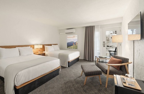 Bromley Mountain Hotel | Sun Lodge, an Ascend Collection Hotel