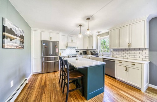 Guild House | Sunapee Lake and Mountain Escape