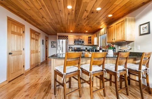 Sunday River Area House | Sunday River MTN Views! Slps 12! HotTub! Lux home