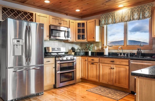 Sunday River Area House | Sunday River MTN Views! Slps 12! HotTub! Lux home