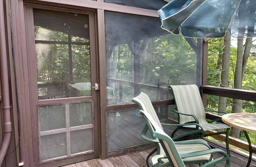 Nelson Cabin | Sunny Cabin Retreat in Rural NH – Peaceful Getaway