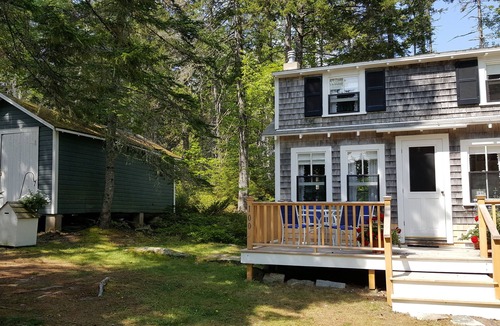 Tenants Harbor Cottage | Sunny, Comfortable Cottage, Tenants Harbor with wi-fi and screened porch