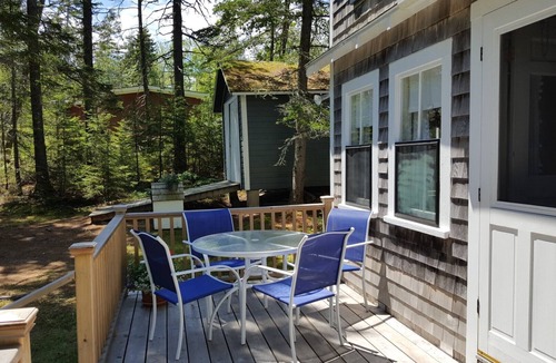Tenants Harbor Cottage | Sunny, Comfortable Cottage, Tenants Harbor with wi-fi and screened porch