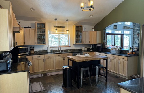 Divide House | Sunset Grove: New Hot Tub|Stunning Views|Game Room
