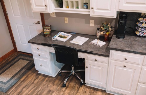 Sugarcreek Apartment | Sunset Views in the midst of Amish Country