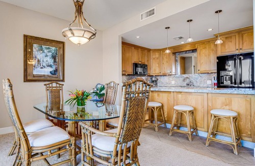 Wailea Condo | Sunset Views | Snorkeling | Resort Amenities - Makena Surf B205