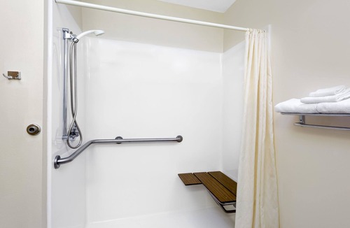Athens Hotel | Super 8 by Wyndham Athens