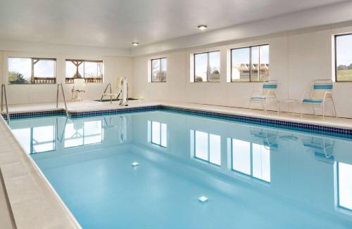 Scotland Hotel | Super 8 by Wyndham Chambersburg I-81