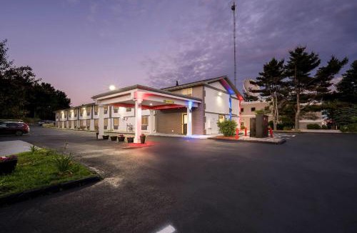 Lewiston Hotel | Super 8 by Wyndham Lewiston Auburn Area
