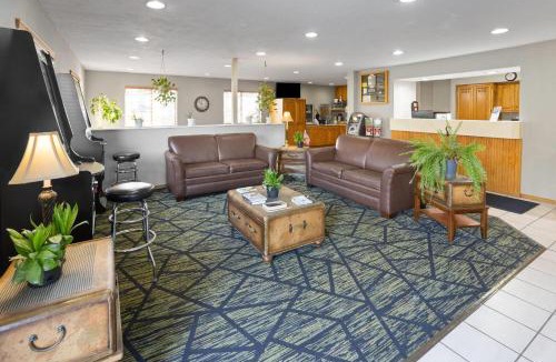 New Stanton Hotel | Super 8 by Wyndham New Stanton